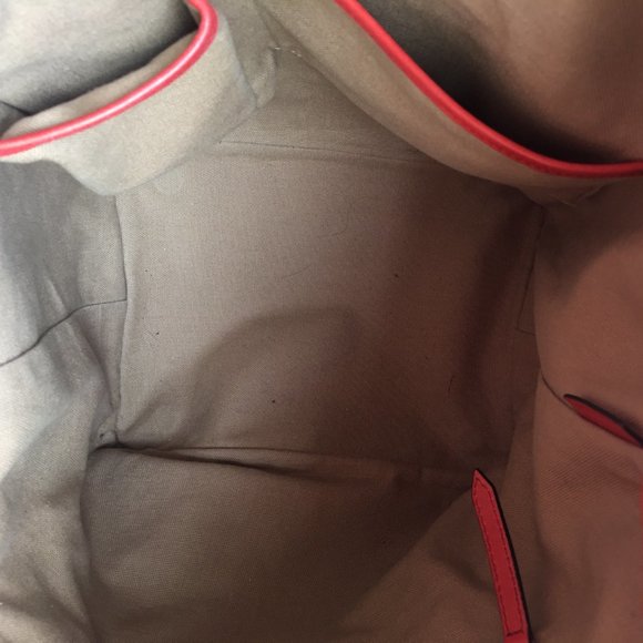 Burberry Ashby Red Soft Pebbled Leather Tote Bag - Picture 11 of 16